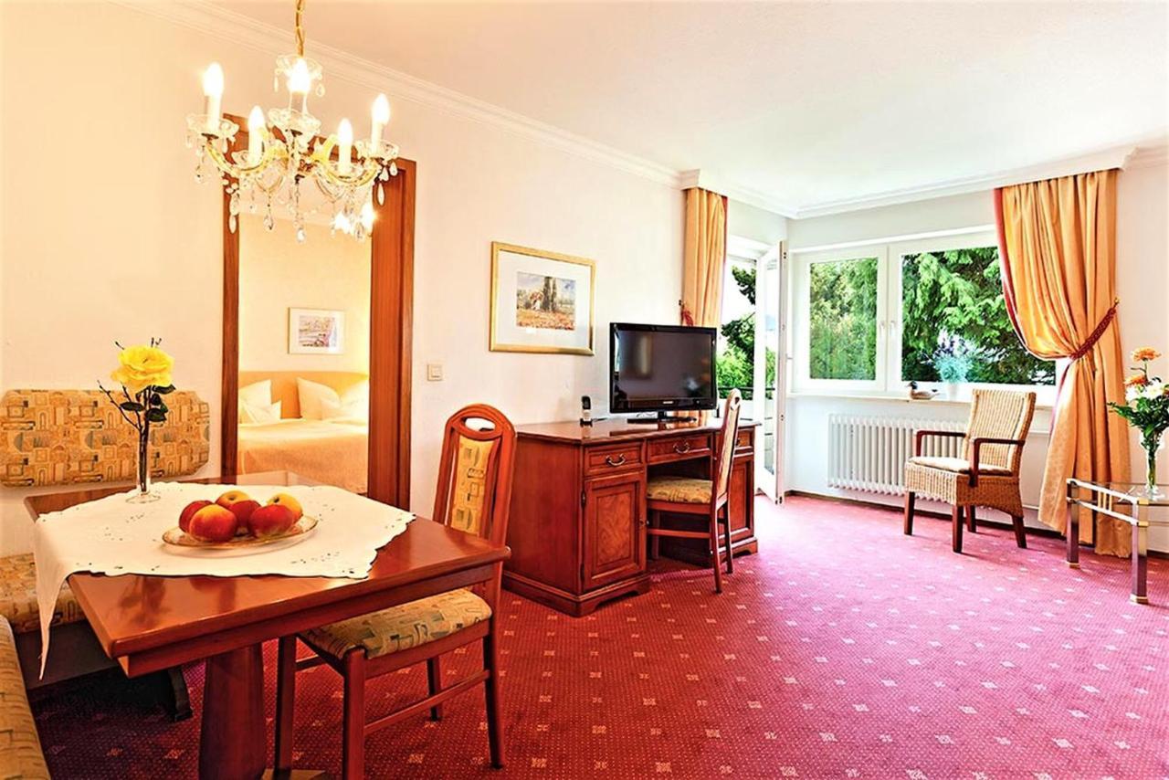 Отель Am Rehberg 4*